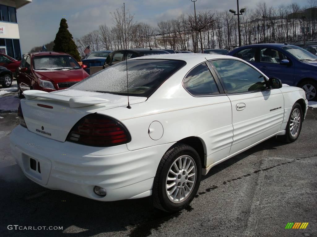 1999 Grand Am SE Coupe - Arctic White / Camel photo #3