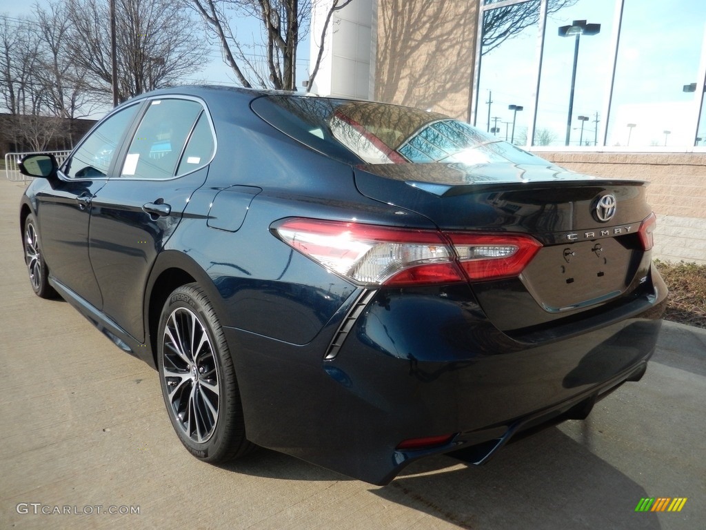 2018 Camry SE - Galactic Aqua Mica / Black photo #2