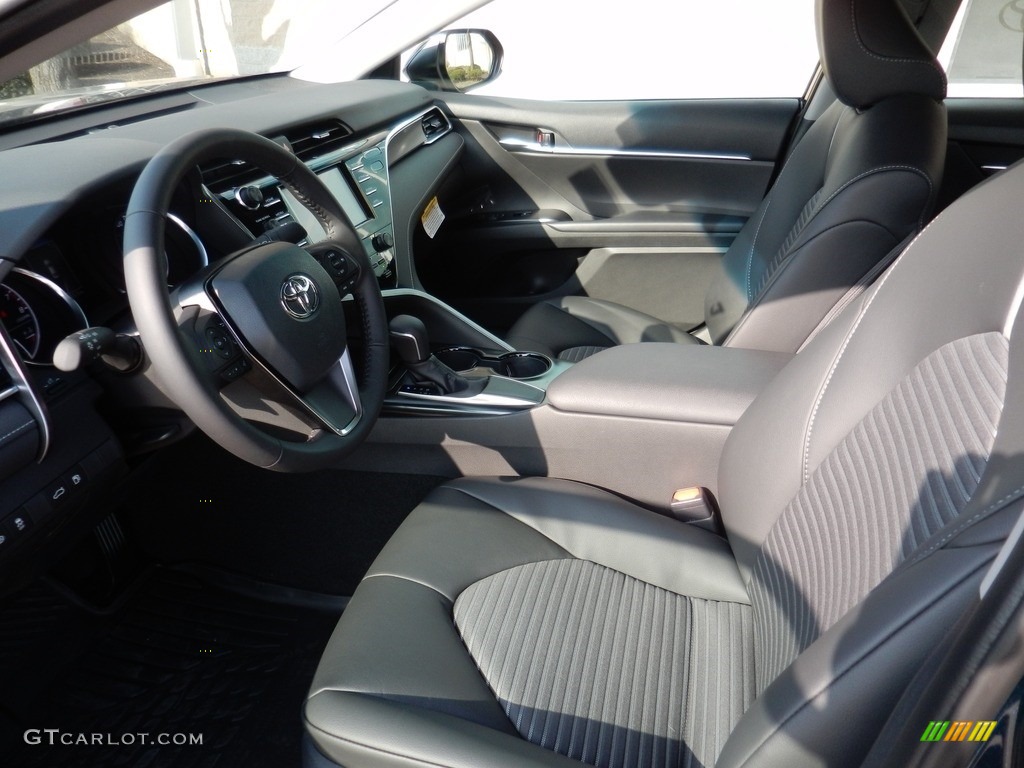 2018 Camry SE - Galactic Aqua Mica / Black photo #3