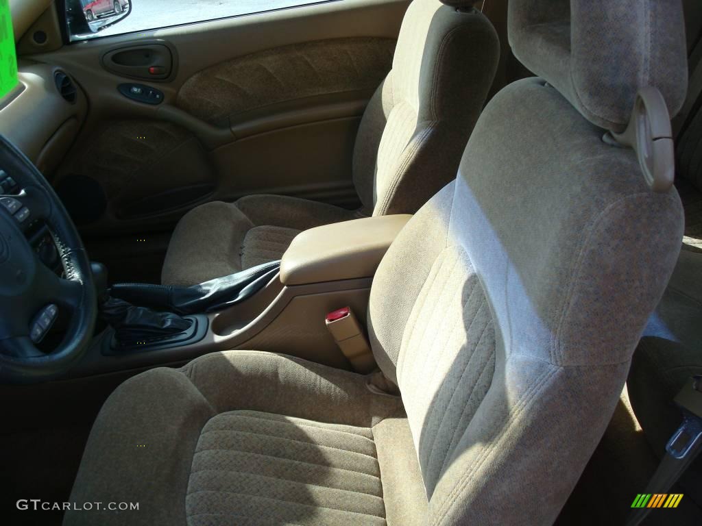 1999 Grand Am SE Coupe - Arctic White / Camel photo #10