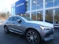 Front 3/4 View of 2018 XC60 T6 AWD Inscription