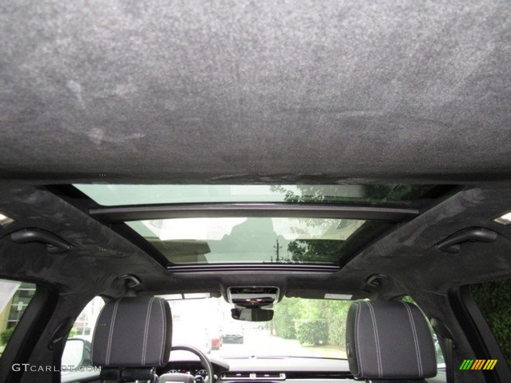 2018 Range Rover Velar R Dynamic SE - Aruba Gold / Ebony photo #18