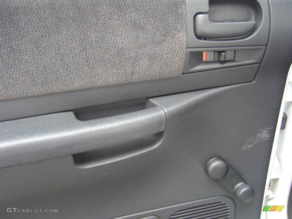 2003 Dakota SXT Quad Cab - Bright White / Dark Slate Gray photo #11