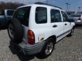 White - Tracker 4WD Hard Top Photo No. 4