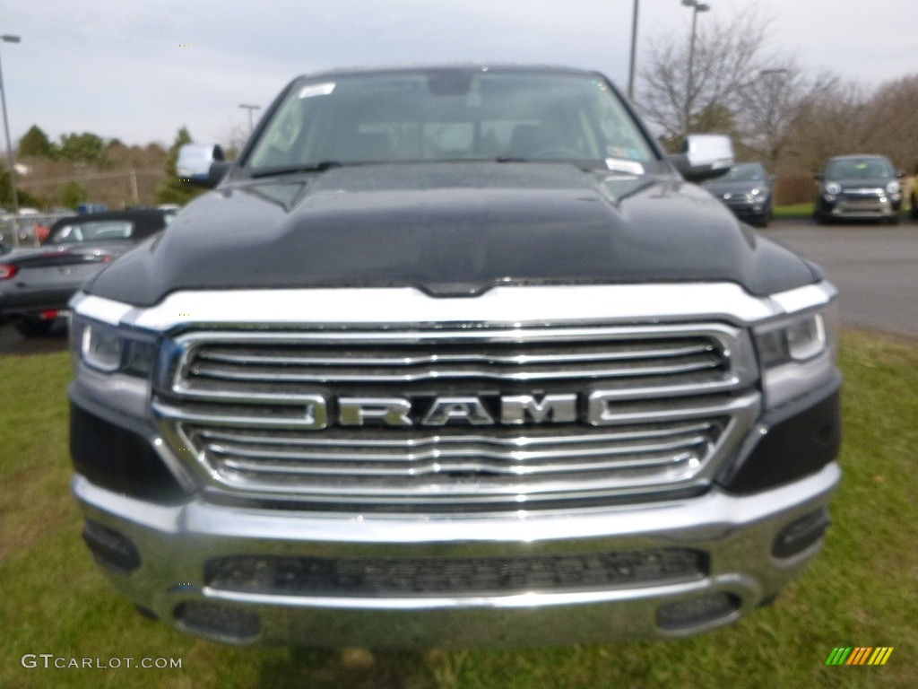 2019 1500 Laramie Crew Cab 4x4 - Diamond Black Crystal Pearl / Black photo #12