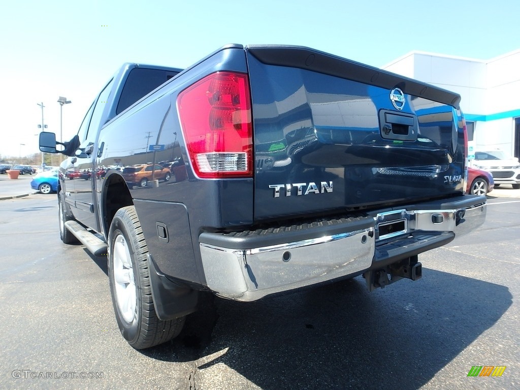 2013 Titan SV Crew Cab 4x4 - Graphite Blue / Charcoal photo #5