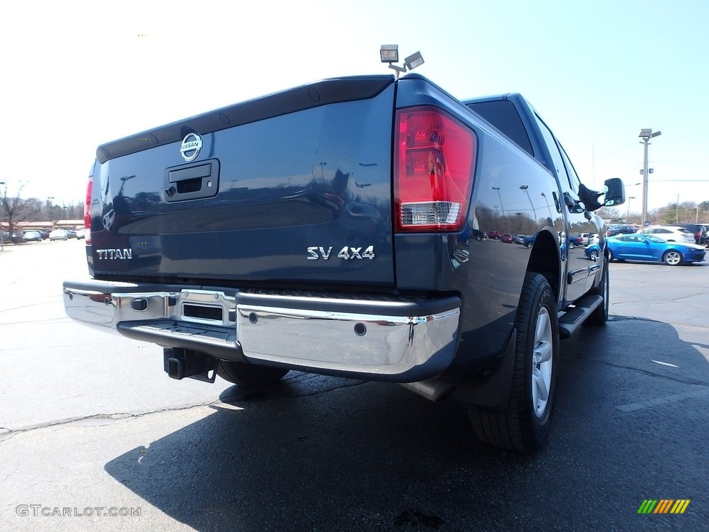 2013 Titan SV Crew Cab 4x4 - Graphite Blue / Charcoal photo #8