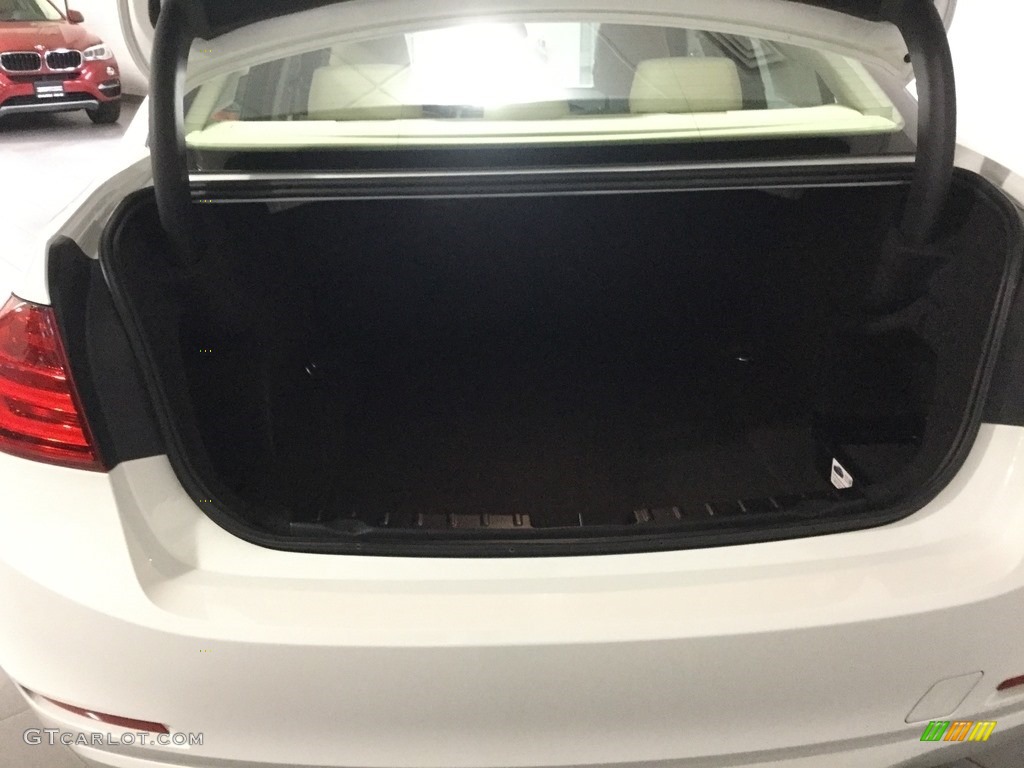 2015 3 Series 320i xDrive Sedan - Alpine White / Venetian Beige photo #5