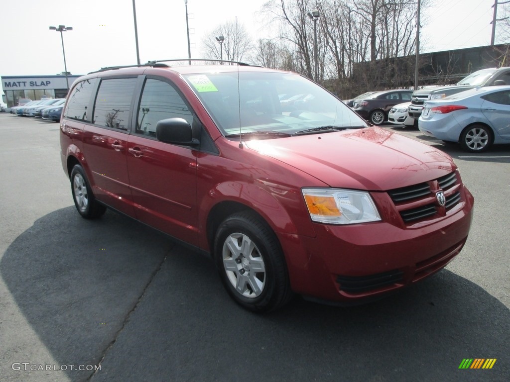 2009 Grand Caravan SE - Inferno Red Crystal Pearl / Dark Slate Gray/Light Shale photo #4