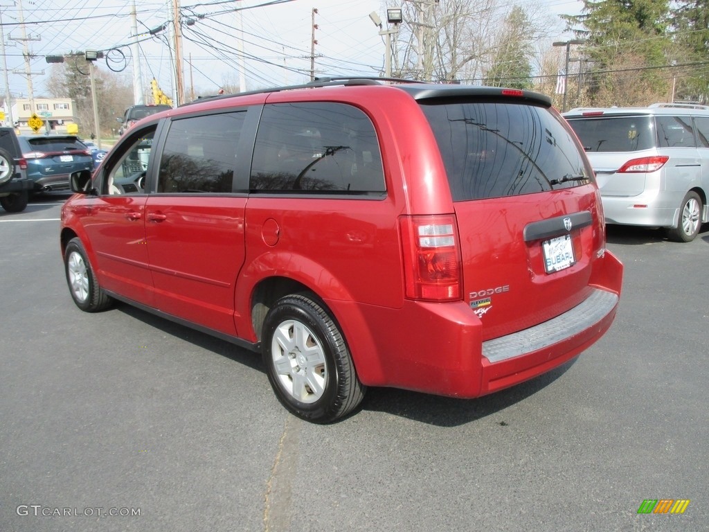 2009 Grand Caravan SE - Inferno Red Crystal Pearl / Dark Slate Gray/Light Shale photo #8