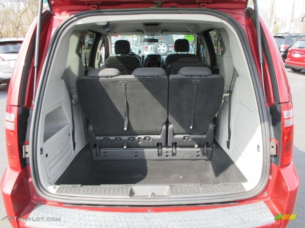 2009 Grand Caravan SE - Inferno Red Crystal Pearl / Dark Slate Gray/Light Shale photo #19