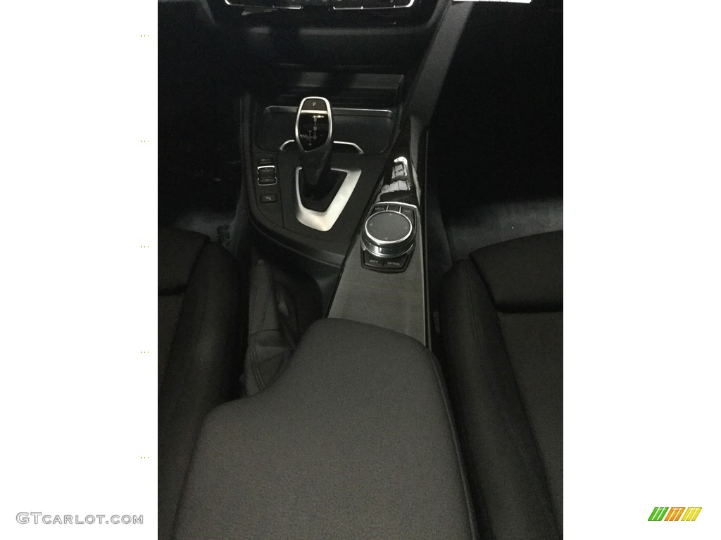 2018 3 Series 330i xDrive Sedan - Jet Black / Black photo #25