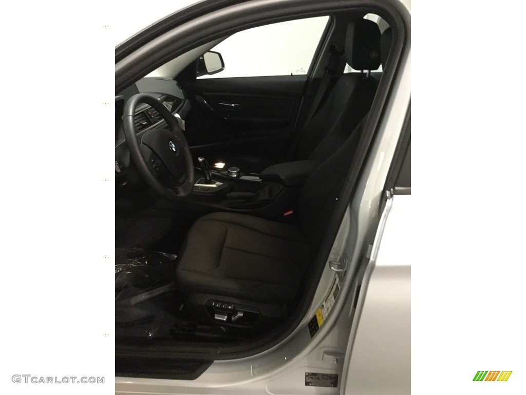 2018 3 Series 320i xDrive Sedan - Glacier Silver Metallic / Black photo #10