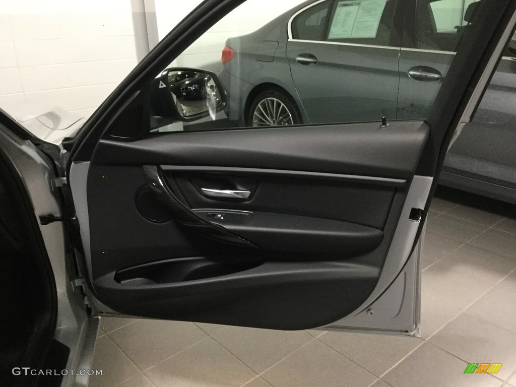 2018 3 Series 320i xDrive Sedan - Glacier Silver Metallic / Black photo #14