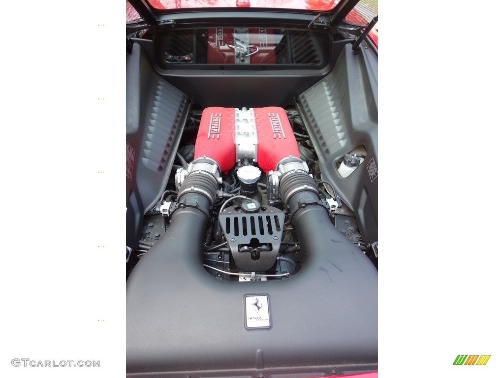 2013 Ferrari 458 Italia Engine Photos