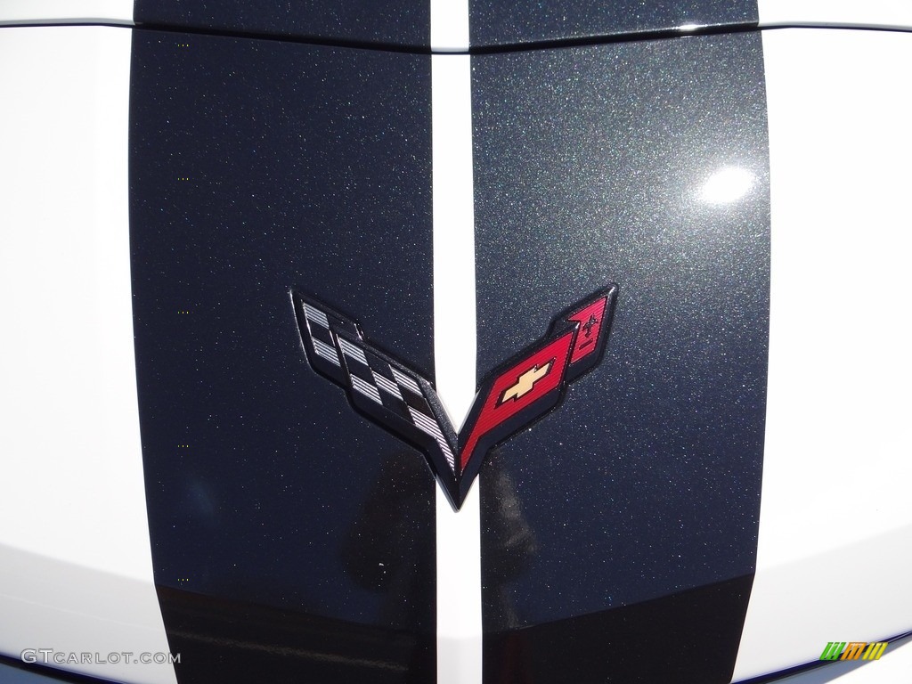 2015 Corvette Z06 Convertible - Arctic White / Adrenaline Red photo #13