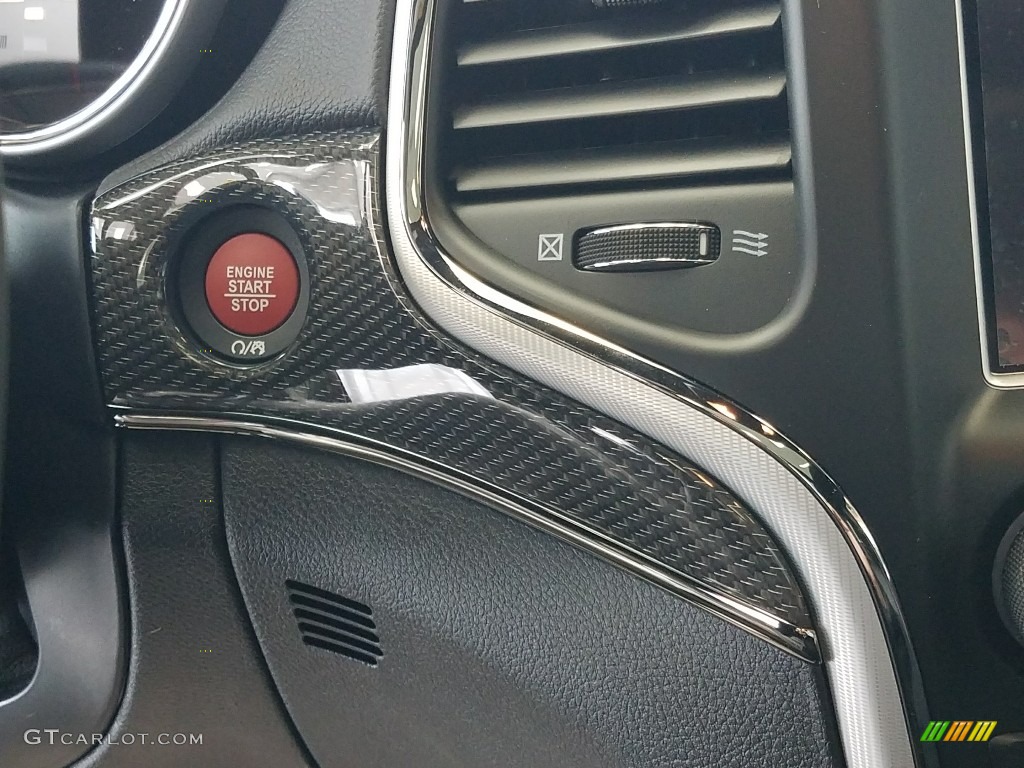 2018 Jeep Grand Cherokee Trackhawk 4x4 Controls Photo #126601082