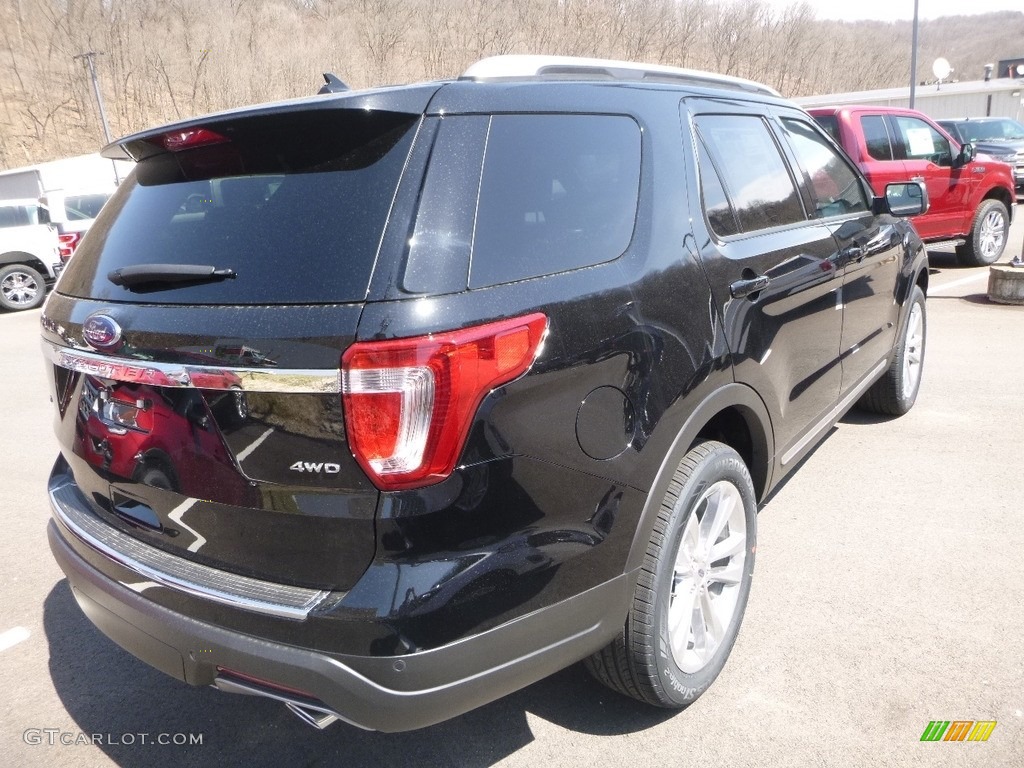 2018 Explorer XLT 4WD - Shadow Black / Ebony Black photo #2