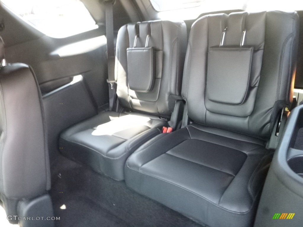 2018 Explorer XLT 4WD - Shadow Black / Ebony Black photo #9