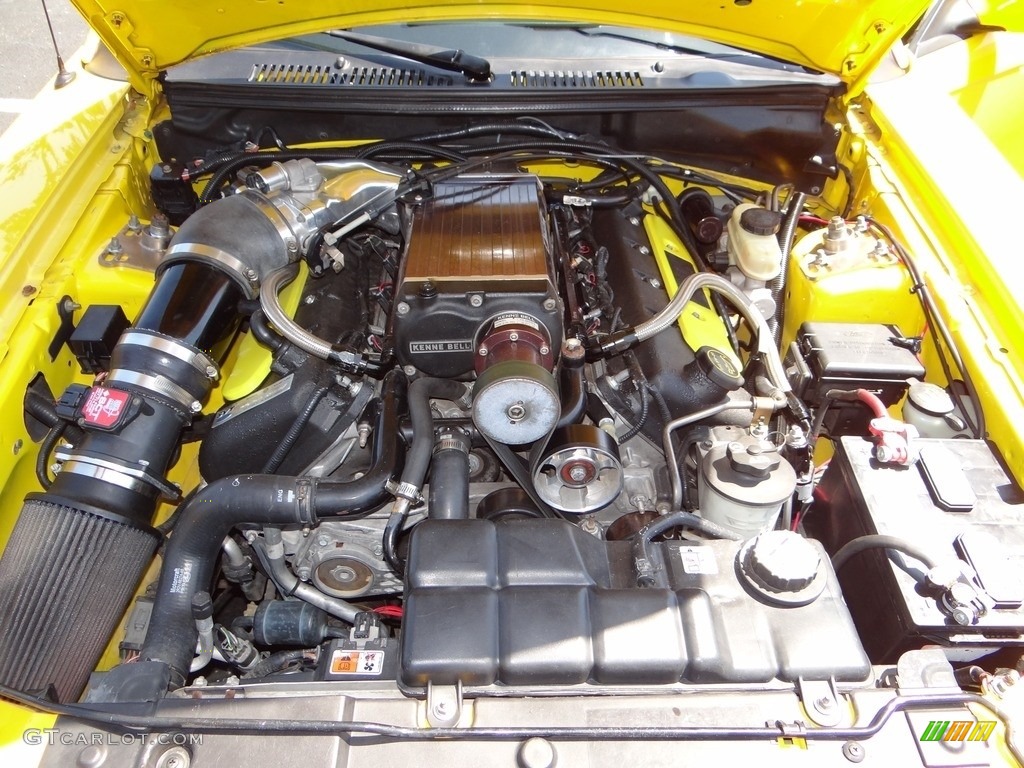 2004 Mustang Cobra Coupe - Screaming Yellow / Dark Charcoal photo #40