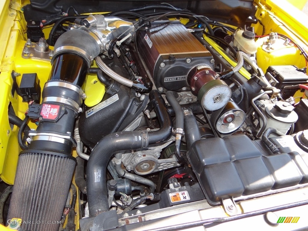 2004 Mustang Cobra Coupe - Screaming Yellow / Dark Charcoal photo #41