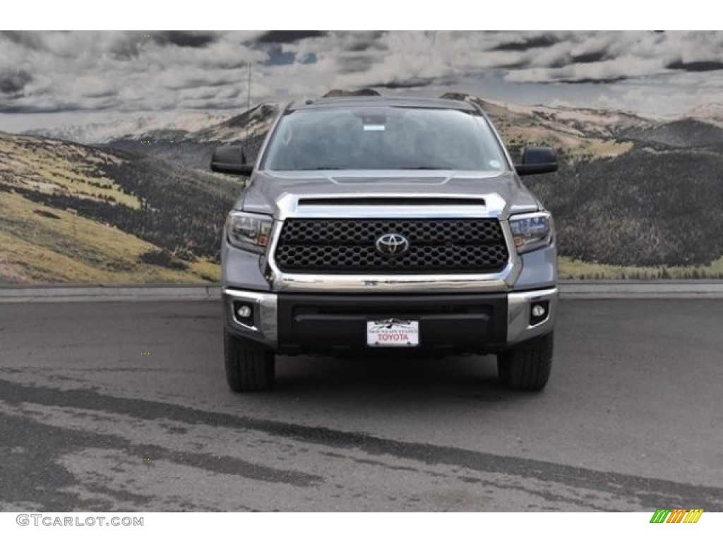 2018 Tundra SR5 CrewMax 4x4 - Cement / Black photo #2