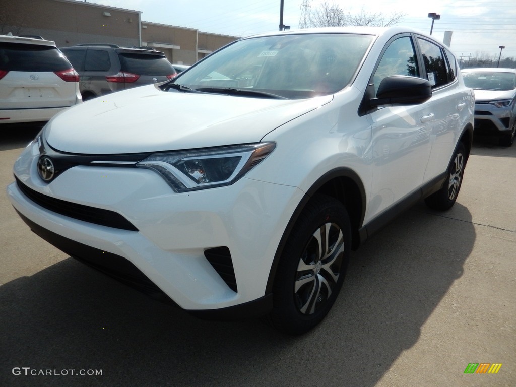2018 RAV4 LE - Super White / Black photo #1