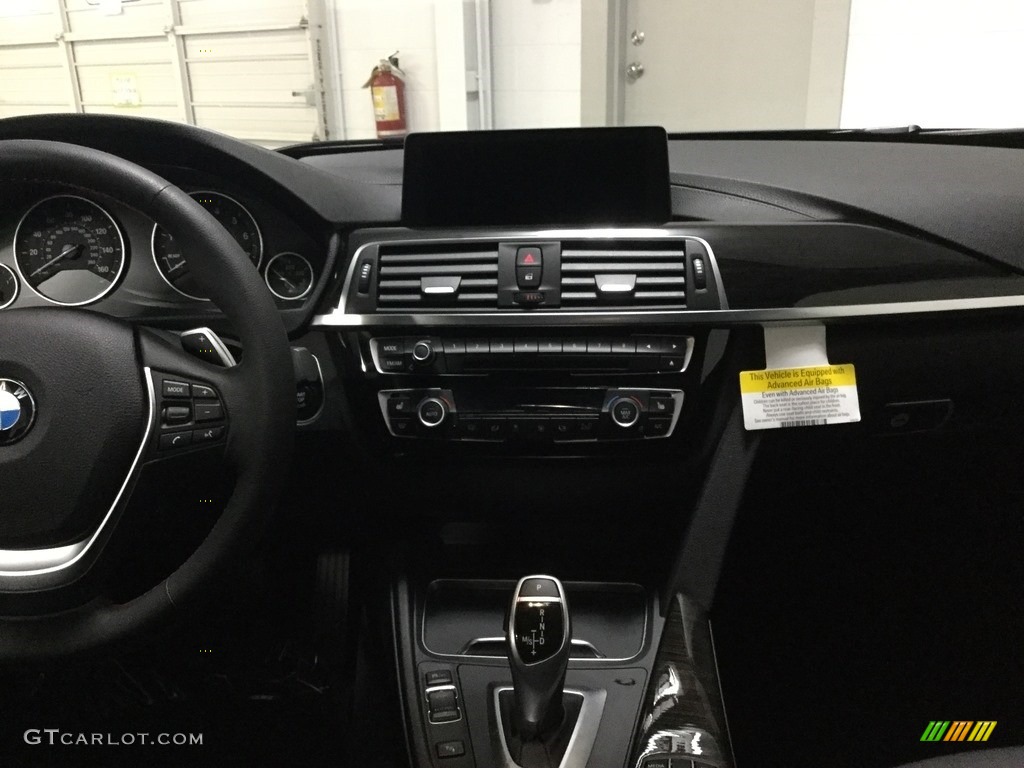 2018 3 Series 330i xDrive Sedan - Mediterranean Blue Metallic / Black photo #21