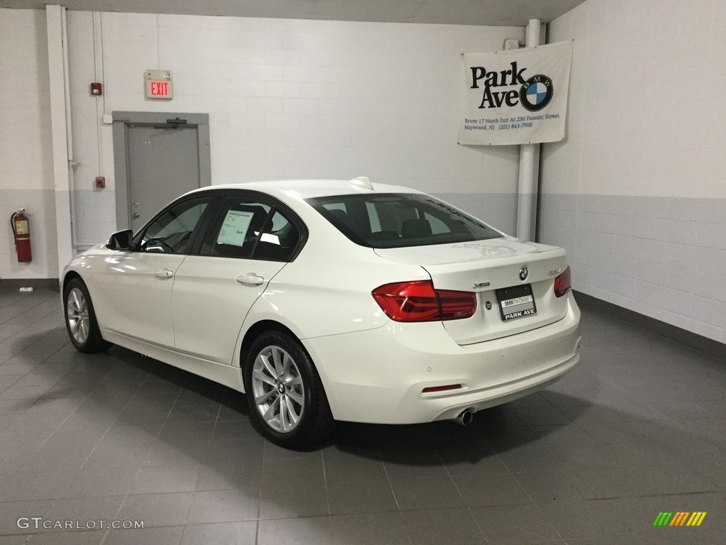 2018 3 Series 320i xDrive Sedan - Alpine White / Black photo #3