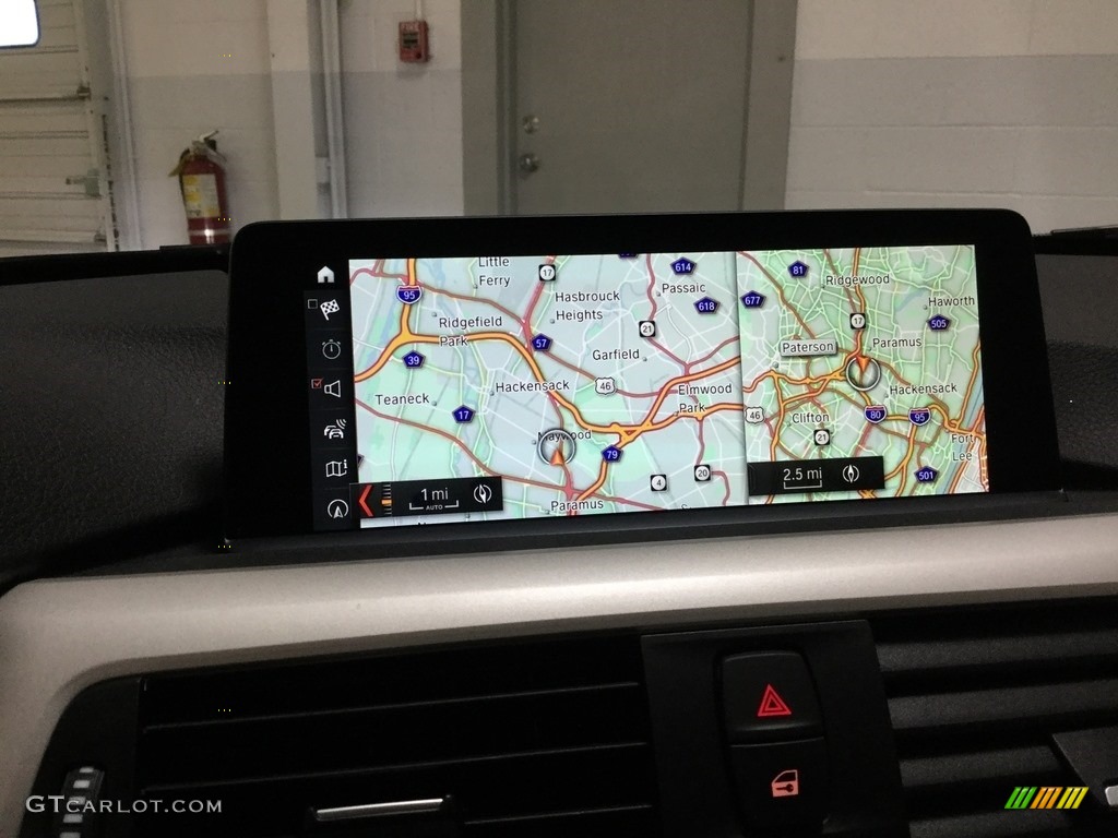 2018 3 Series 320i xDrive Sedan - Alpine White / Black photo #23