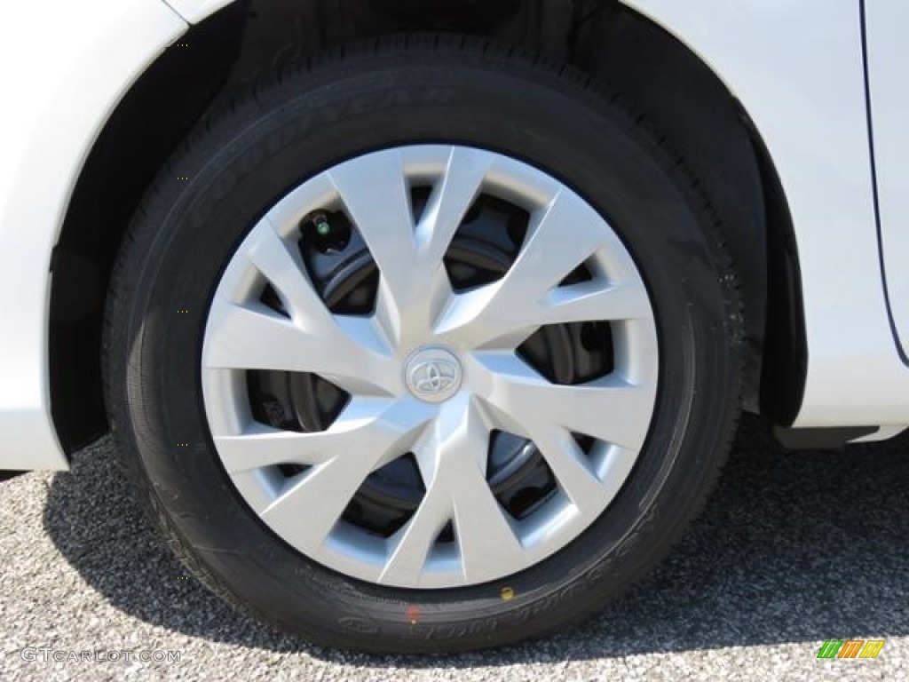 2018 Yaris 3-Door L - Super White / Black photo #4