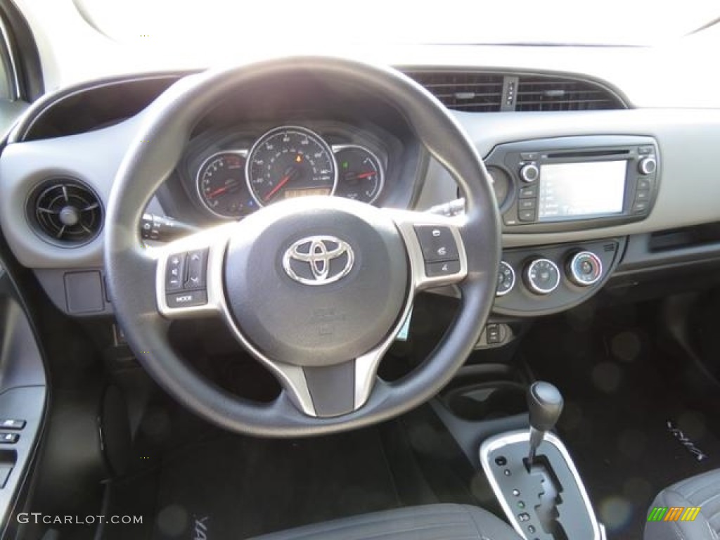 2018 Yaris 3-Door L - Super White / Black photo #5