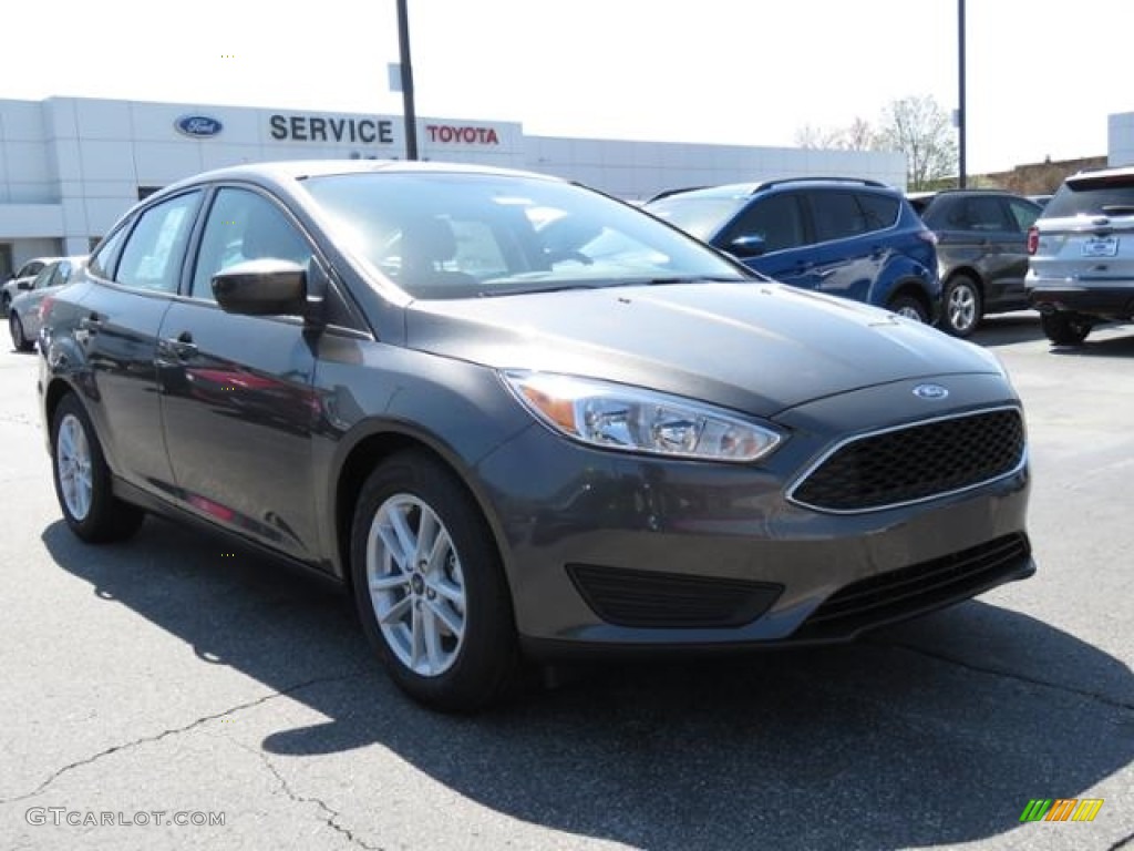 2018 Magnetic Ford Focus Se Sedan 126607470 Gtcarlot Com Car Color Galleries
