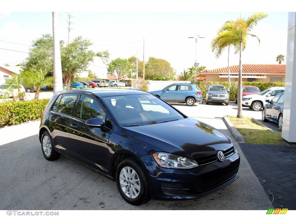 2017 Golf 4 Door 1.8T S - Night Blue Metallic / Titan Black photo #1