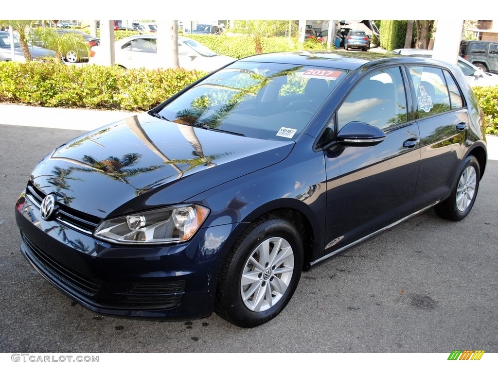 2017 Golf 4 Door 1.8T S - Night Blue Metallic / Titan Black photo #4