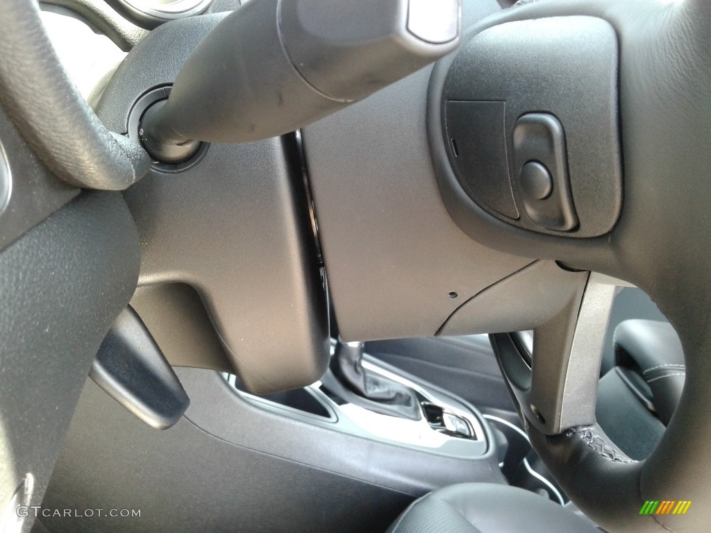 2019 Jeep Cherokee Limited Controls Photo #126619698