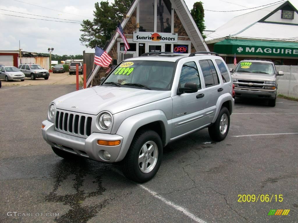 2002 Liberty Limited 4x4 - Bright Silver Metallic / Dark Slate Gray photo #1