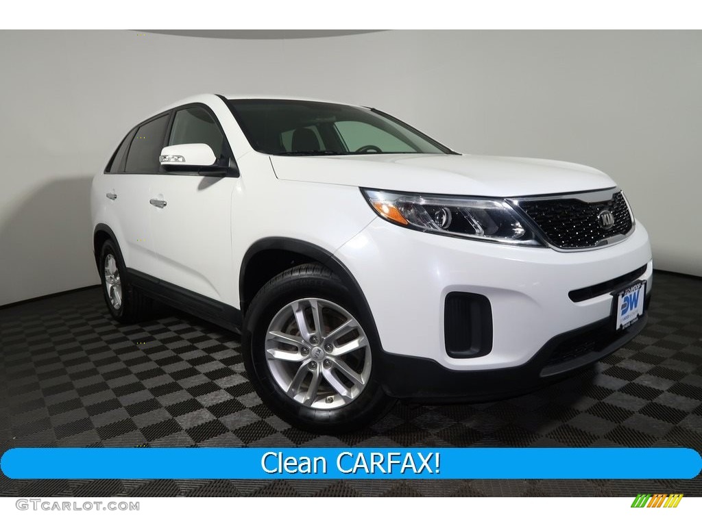 Snow White Pearl Kia Sorento