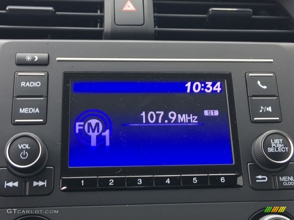 2018 Honda Civic LX Sedan Controls Photo #126624201