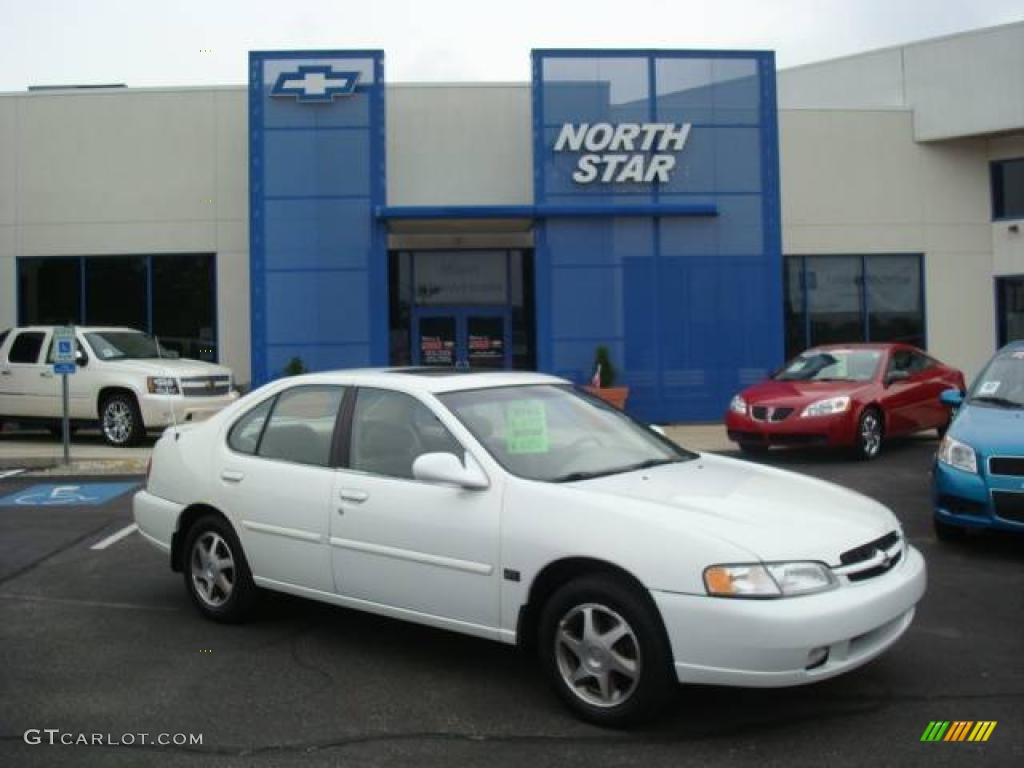 1999 Altima SE - Cloud White / Blond photo #1