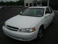 Cloud White - Altima SE Photo No. 7