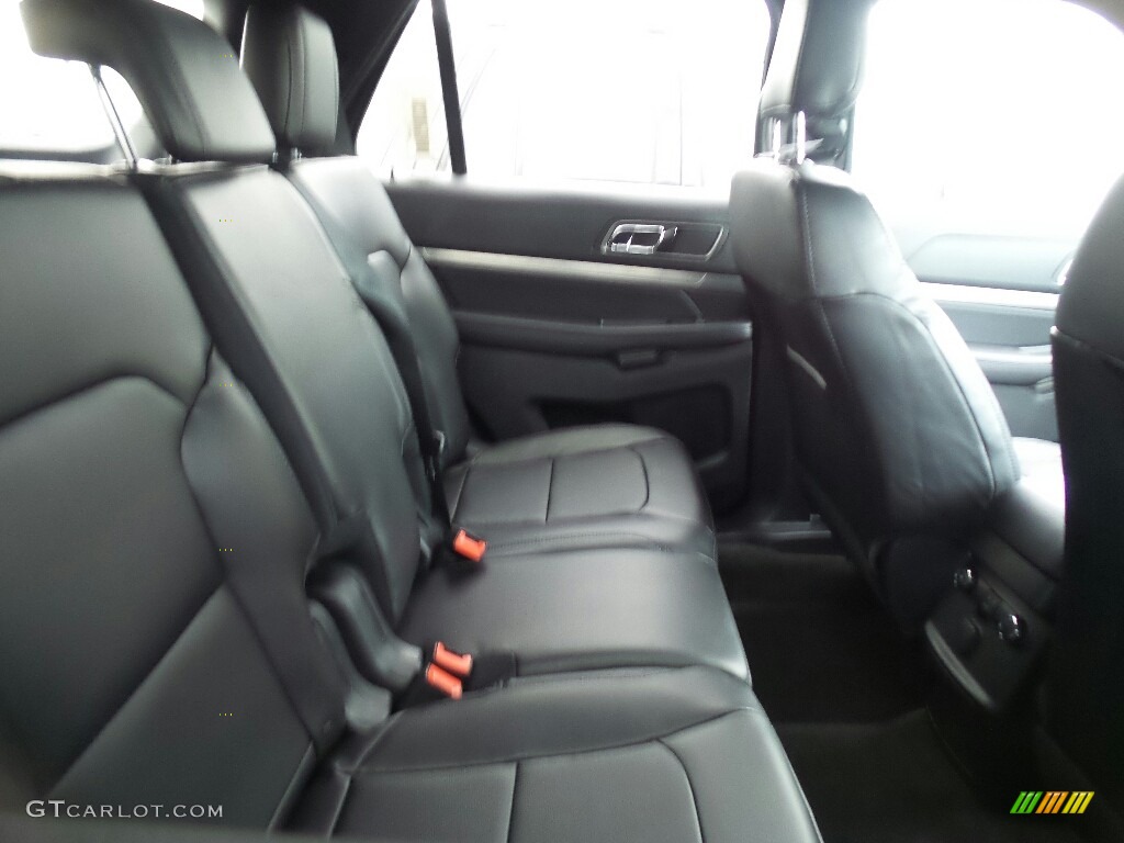 2018 Explorer XLT 4WD - Blue Metallic / Ebony Black photo #6