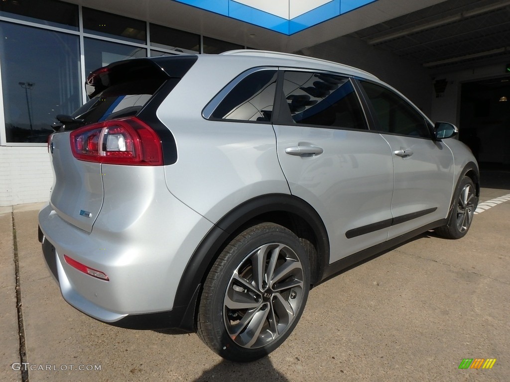 2018 Niro Touring Hybrid - Silky Silver / Charcoal photo #3