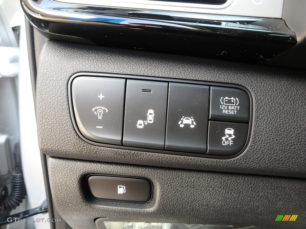 2018 Niro Touring Hybrid - Silky Silver / Charcoal photo #15