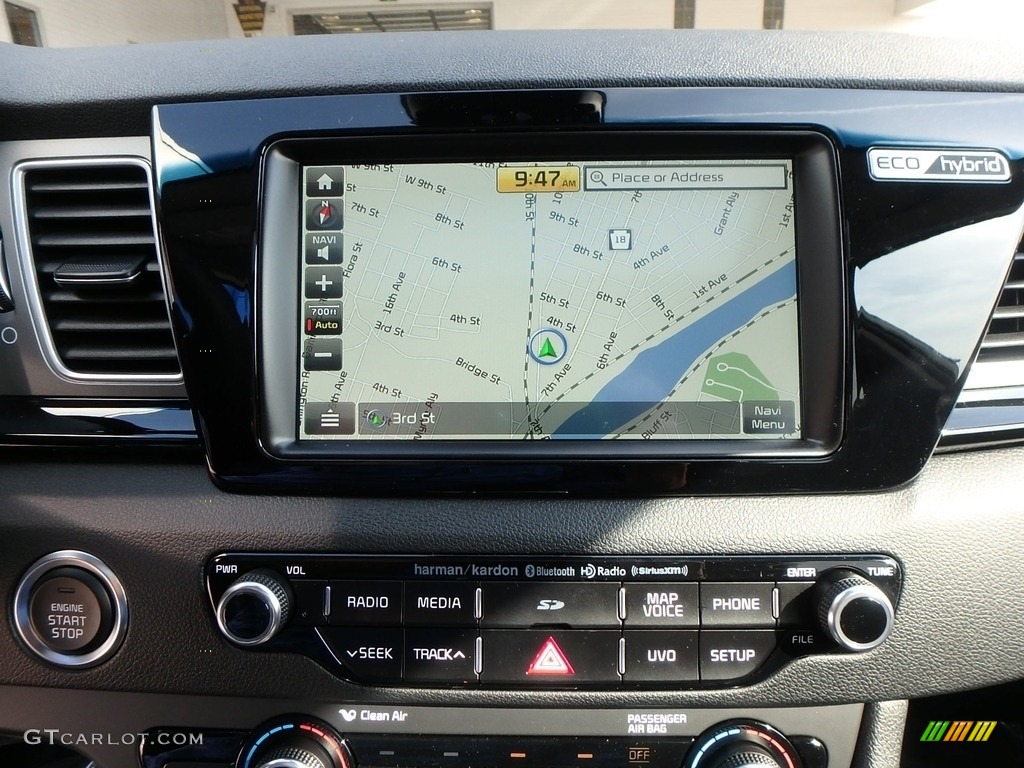 2018 Niro Touring Hybrid - Silky Silver / Charcoal photo #17