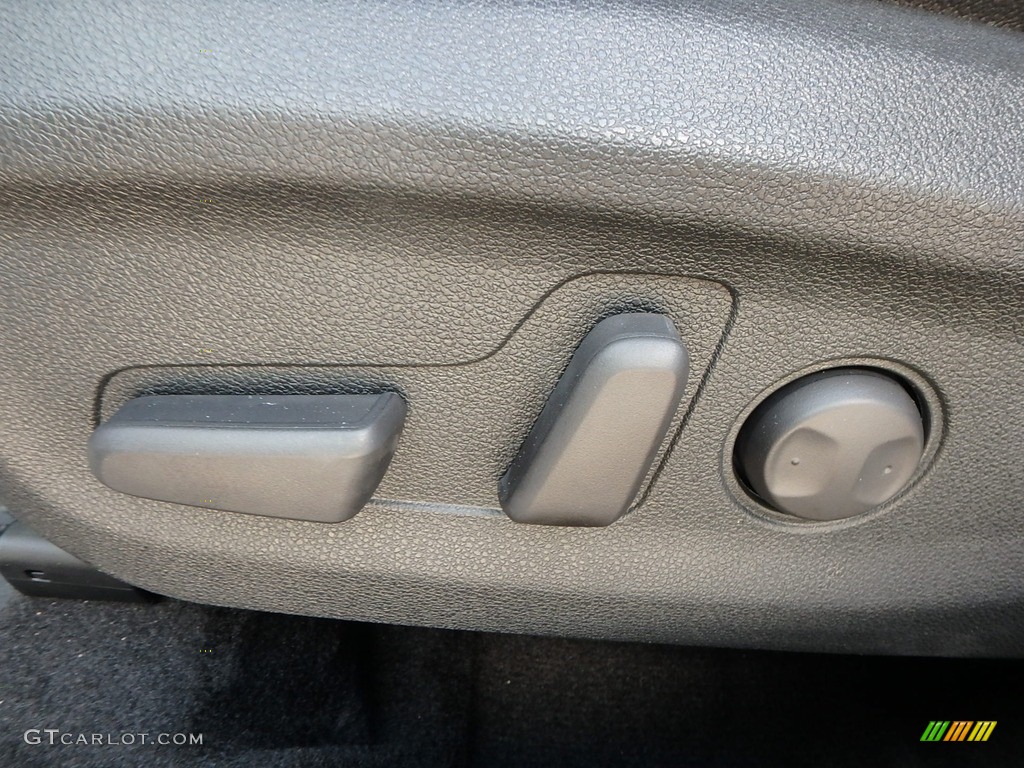 2018 Niro Touring Hybrid - Silky Silver / Charcoal photo #20