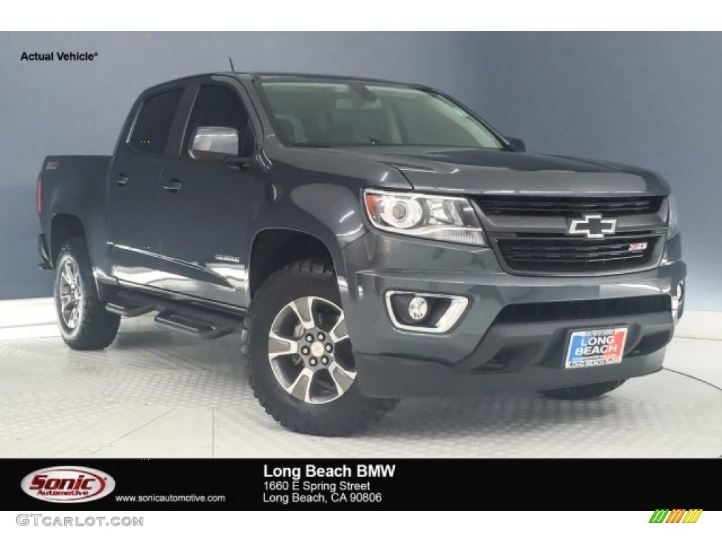 Cyber Gray Metallic Chevrolet Colorado