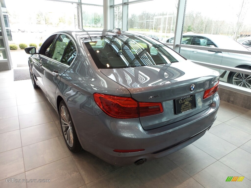 2018 5 Series 530i xDrive Sedan - Bluestone Metallic / Black photo #2