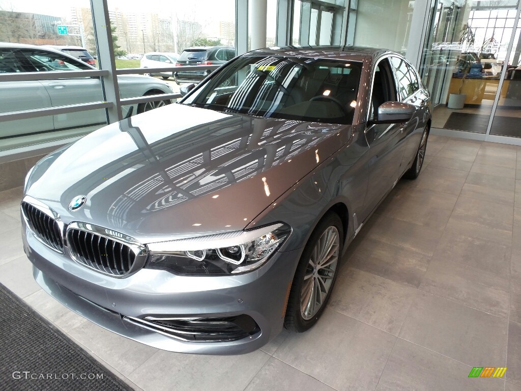 2018 5 Series 530i xDrive Sedan - Bluestone Metallic / Black photo #3