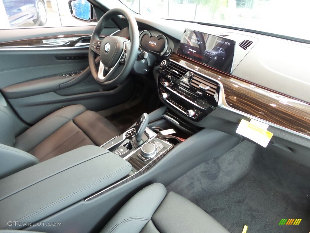 2018 5 Series 530i xDrive Sedan - Bluestone Metallic / Black photo #6